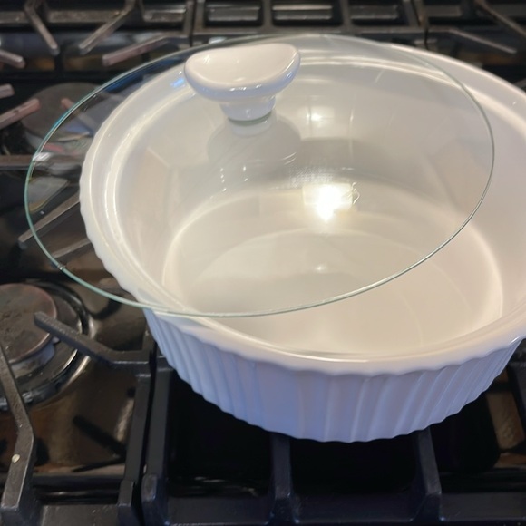CorningWare Stoneware Ceramic Casserole Dish with Lid French White 2.5 QT. - Picture 8 of 10